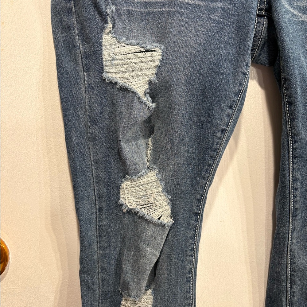 Flamingo Washed Blue Distressed Flare Jeans size XL. 33”/31” bootcut - Picture 5 of 10